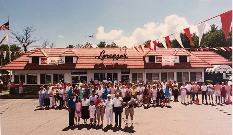 Lorenzo’s in 1990: The whole team out front